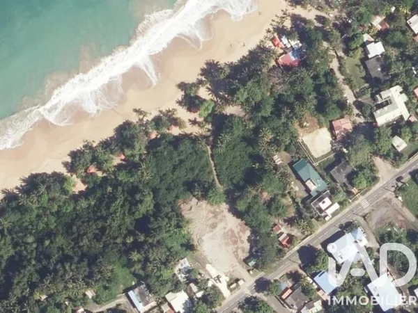 Terrain 1185 m²
