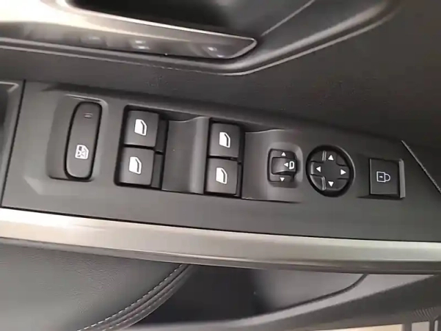 Peugeot 3008 electrique 210 ch 73 kwh — photo 46
