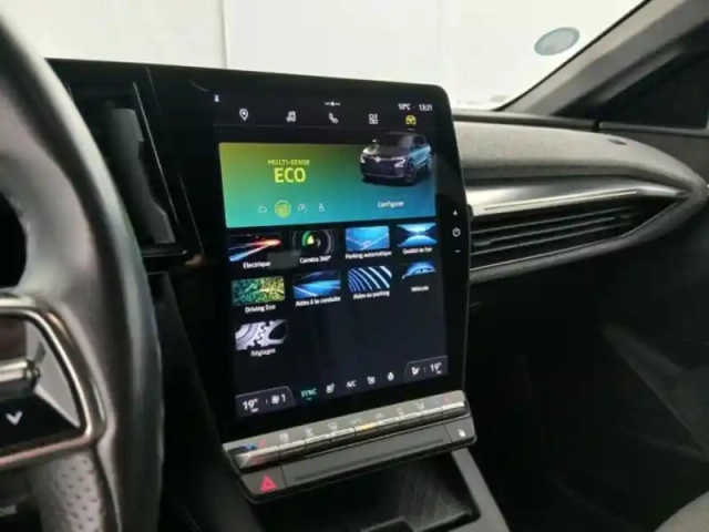 Renault Megane e-tech electric ev60 220ch techno super charge — photo 11