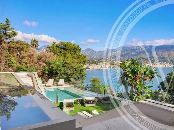 Villa 8 pièces 334 m²