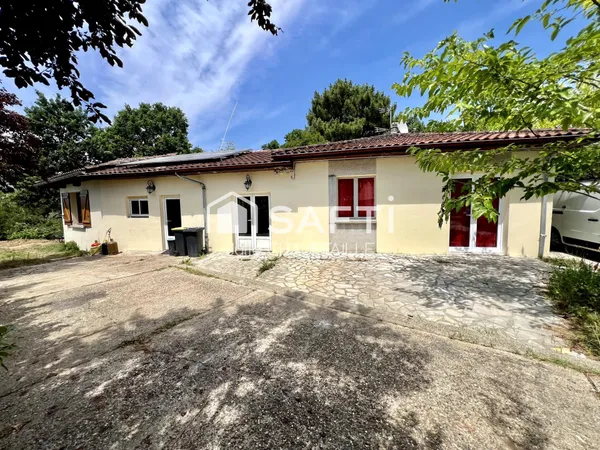 Maison avec piscine en pleine campagne