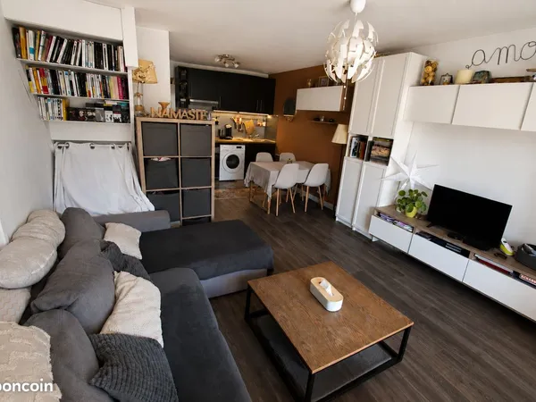 Vends duplex 2 chambres
