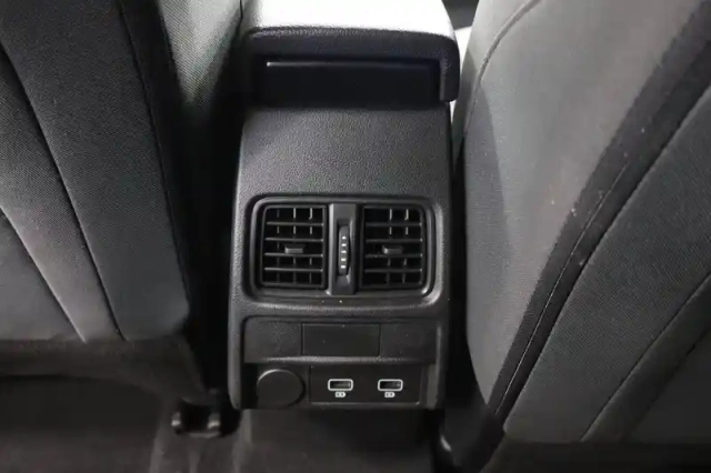 Renault Arkana tce 140 edc fap — photo 102