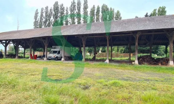 Grange 1 pièce 550 m²