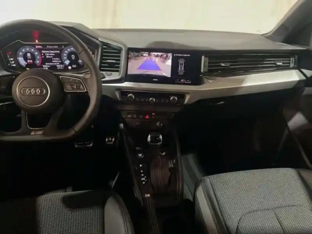 Audi A1 35 tfsi 150 ch s tronic 7 s line — photo 10