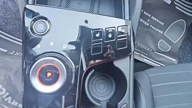Kia Sportage 1.6 t-gdi 265ch isg hybride rechargeable bva6 4x4 — photo 19