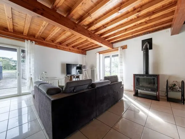 Maison T4 de 122.45m2 avec Hangar 150m2 - terrain 2297m2