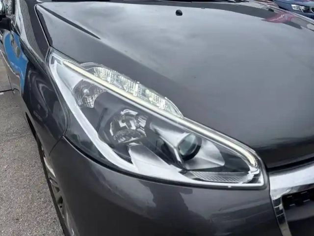 Peugeot 208 bluehdi 100ch bvm6 — photo 66