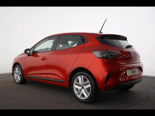 Renault Clio 1.5 blue dci 100ch evolution - 24 — photo 5