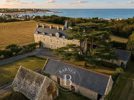 Château 15 pièces 600 m²