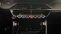 Peugeot 2008 1.2 PureTech 130ch S&S GT EAT8 — photo 26
