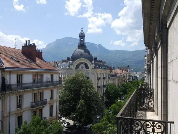 Appartement 4 pièces 150 m²