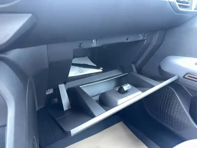 Dacia Sandero eco-g 100 gsr2 — photo 42