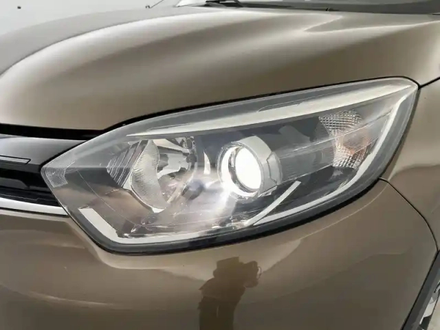 Renault Captur tce 120 energy — photo 33