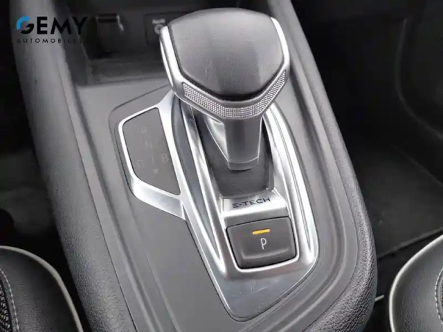 Renault Captur e-tech plug-in 160 — photo 21