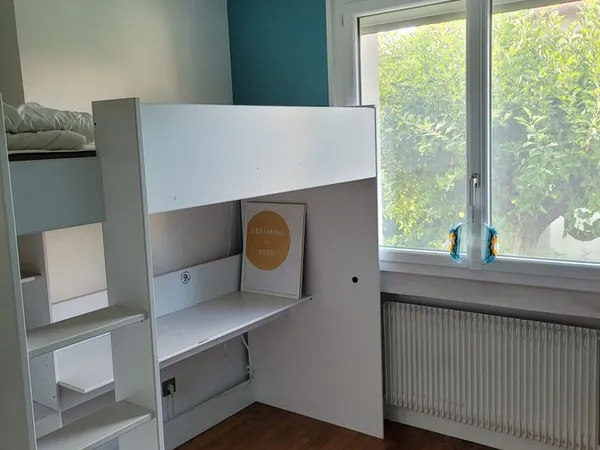 Chambre de 10m2 à louer sur Bron