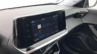 Peugeot 2008 1.2 PureTech 130ch S&S Style EAT8 — photo 13