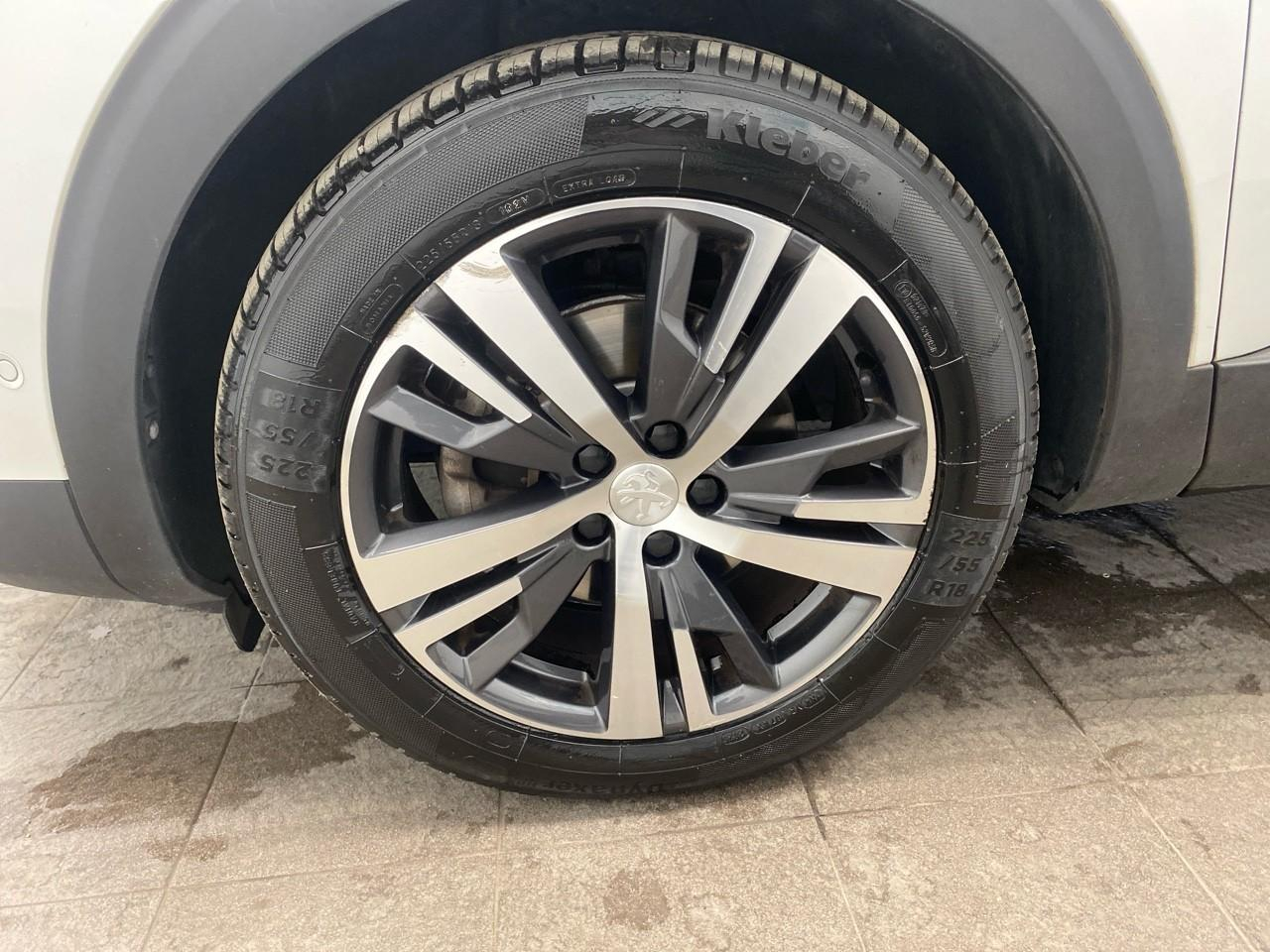 Peugeot 3008 bluehdi 130ch s&s eat8 allure — photo 11