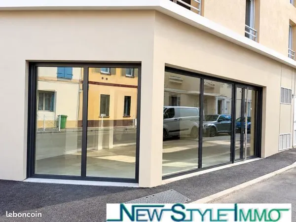 Local commercial 207 m² TOULON