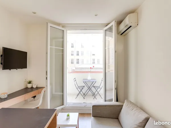 T2 meublé et équipé - wifi inclus - Balcon- Joliette
