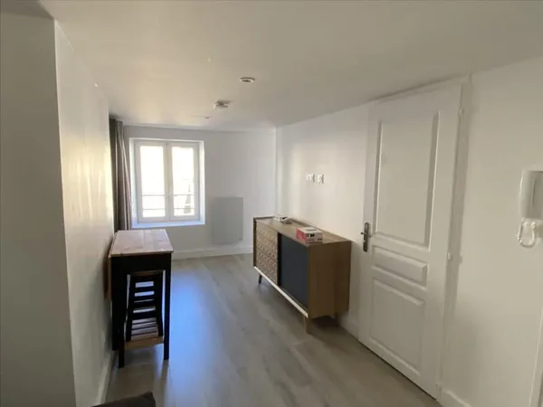 Hyper centre, Rue des Ponts - Studio meublé refait à neuf