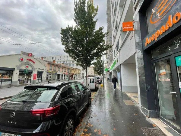 Boutique 31 m²