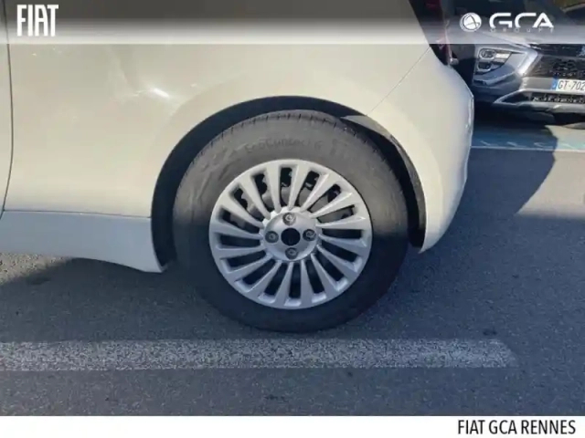 Fiat 500 e 95ch my23 — photo 19