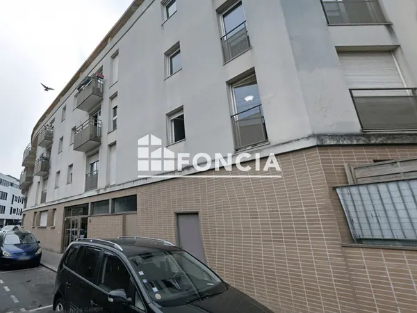 Stationnement à louer 100 - LA PLAINE SAINT DENIS 93210
