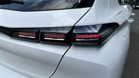 Peugeot 308 1.5 BlueHDi 130ch S&S Active Pack EAT8 — photo 28