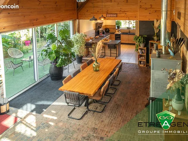 Maison 6 pièces 230 m²