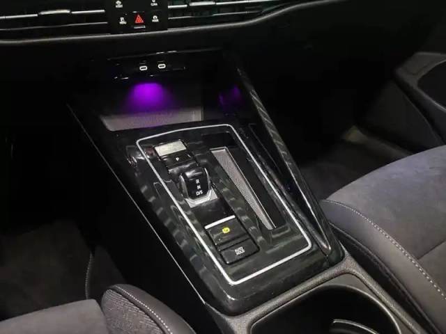 Volkswagen Golf 1.5 ehybrid 204 dsg6 — photo 10