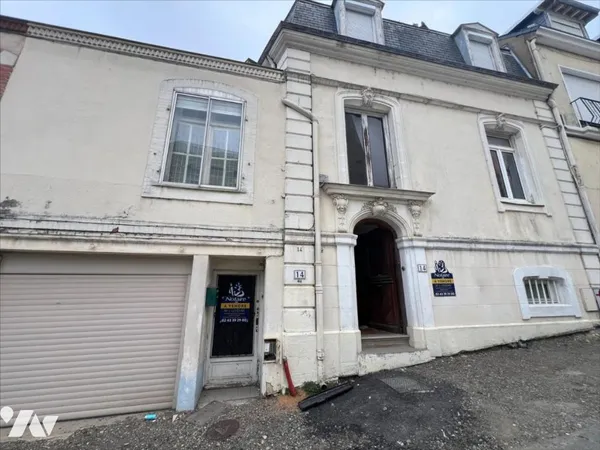 Immeuble 373 m²