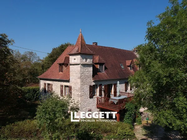 Maison 8 pièce(s), MONTFAUCON