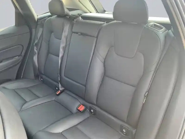 Volvo Xc60 t6 awd hybride rechargeable 253 ch+145 ch geartronic 8 — photo 9
