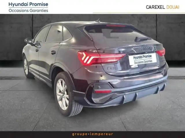 Audi Q3 sportback 45 tfsi e 245ch s line s tronic 6 — photo 8