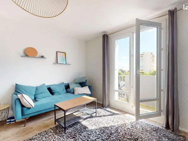 Chambre 5 pièces 80 m²