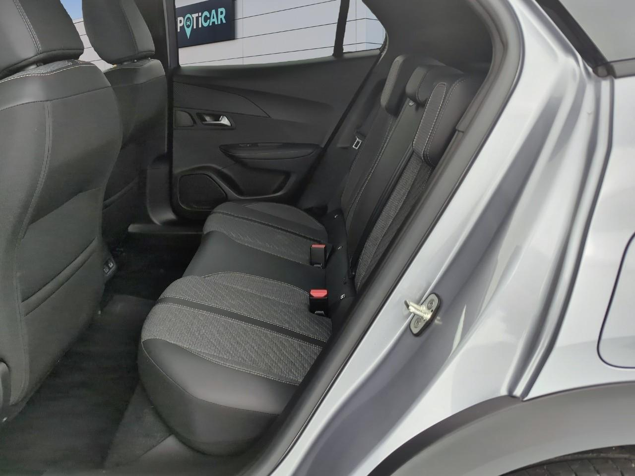 Peugeot 2008 hybrid 145 ch e-dcs6 allure — photo 10