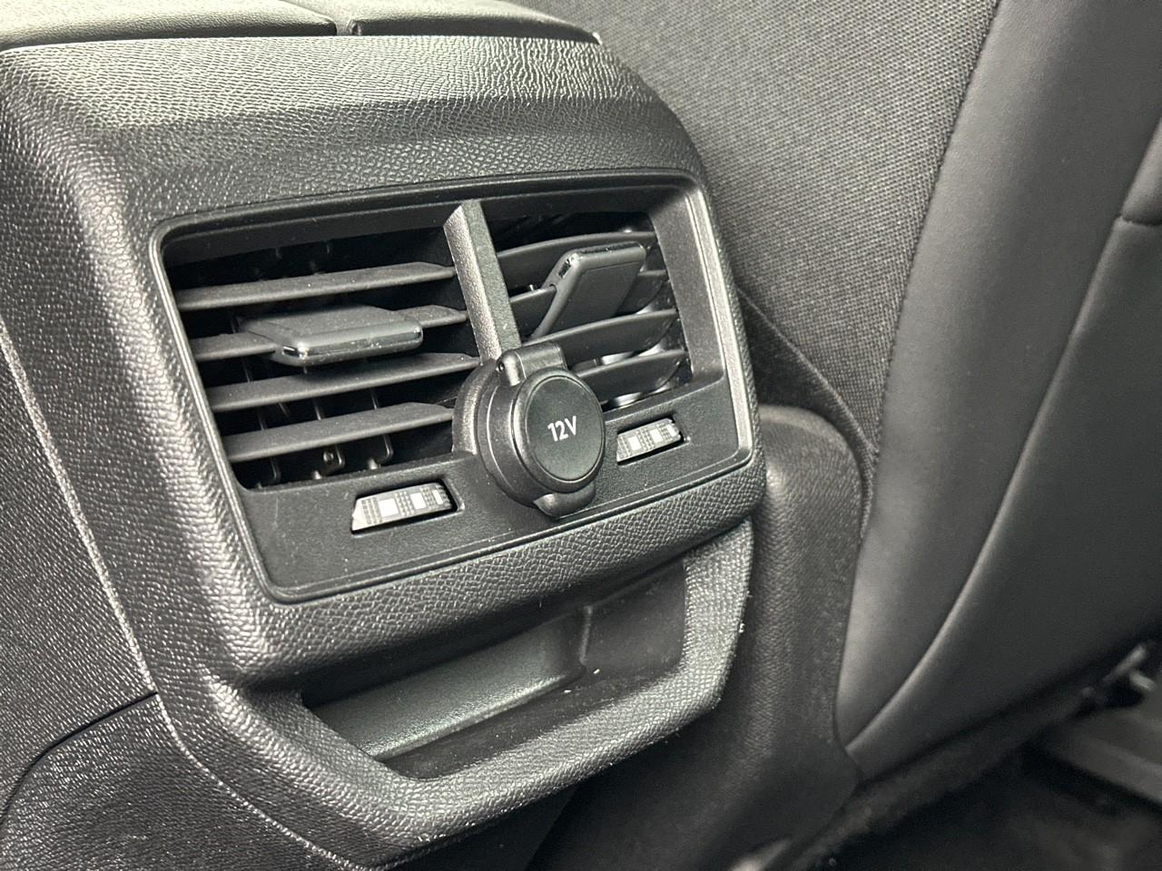Peugeot 3008 puretech 130ch s&s eat8 allure pack — photo 35