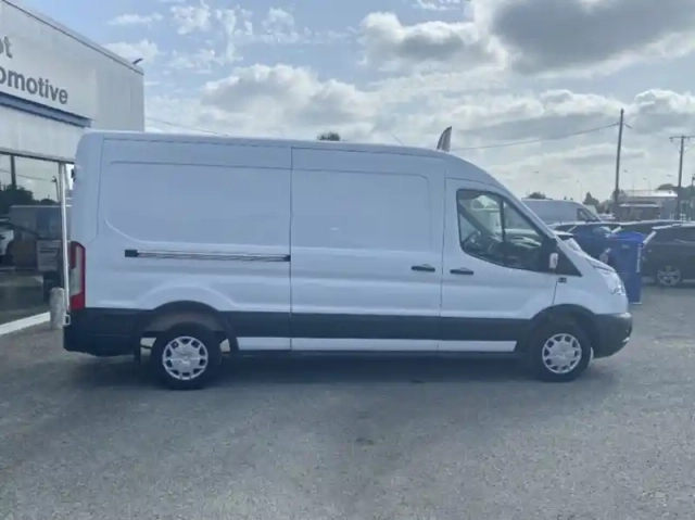 Ford Transit fourgon fg t310 l3h2 2.0 ecoblue 130ch trend business — photo 26