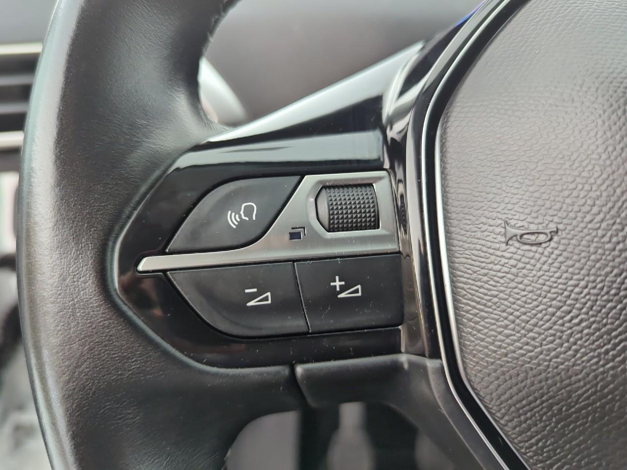 Peugeot 3008 bluehdi 130ch s&s bvm6 allure pack — photo 25