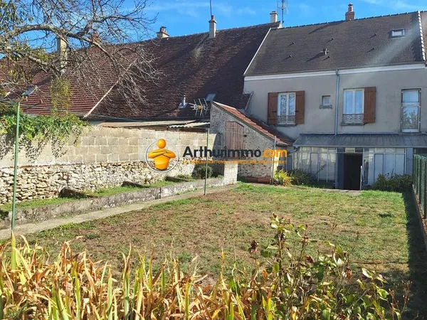 Maison 4 pièces 101 m2, véranda, jardin et dépendance