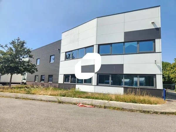 Local d'activité 2361 m²