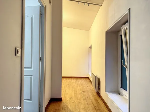 Studio 1 pièce 43 m²