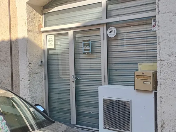 Local commercial à louer 100m2
