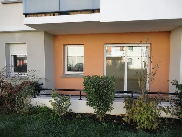 Appt T3 au RDC dans une Résidence avec piscine