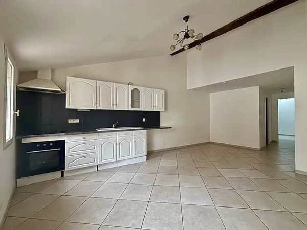 T4 duplex rénové de 60 m2 au dernier étage Espira-de-l'Agl