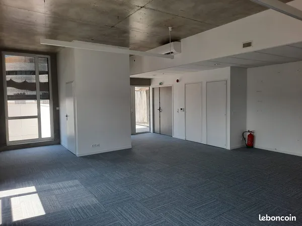 Location bureau Angers Saint Serge