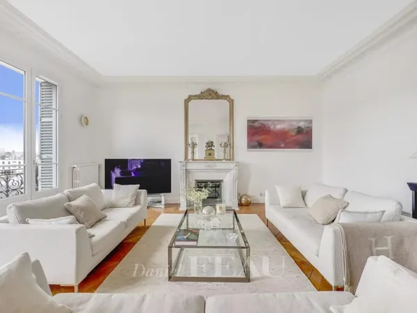 VERSAILLES / LE CHESNAY - Appartement de réception avec ascenseur