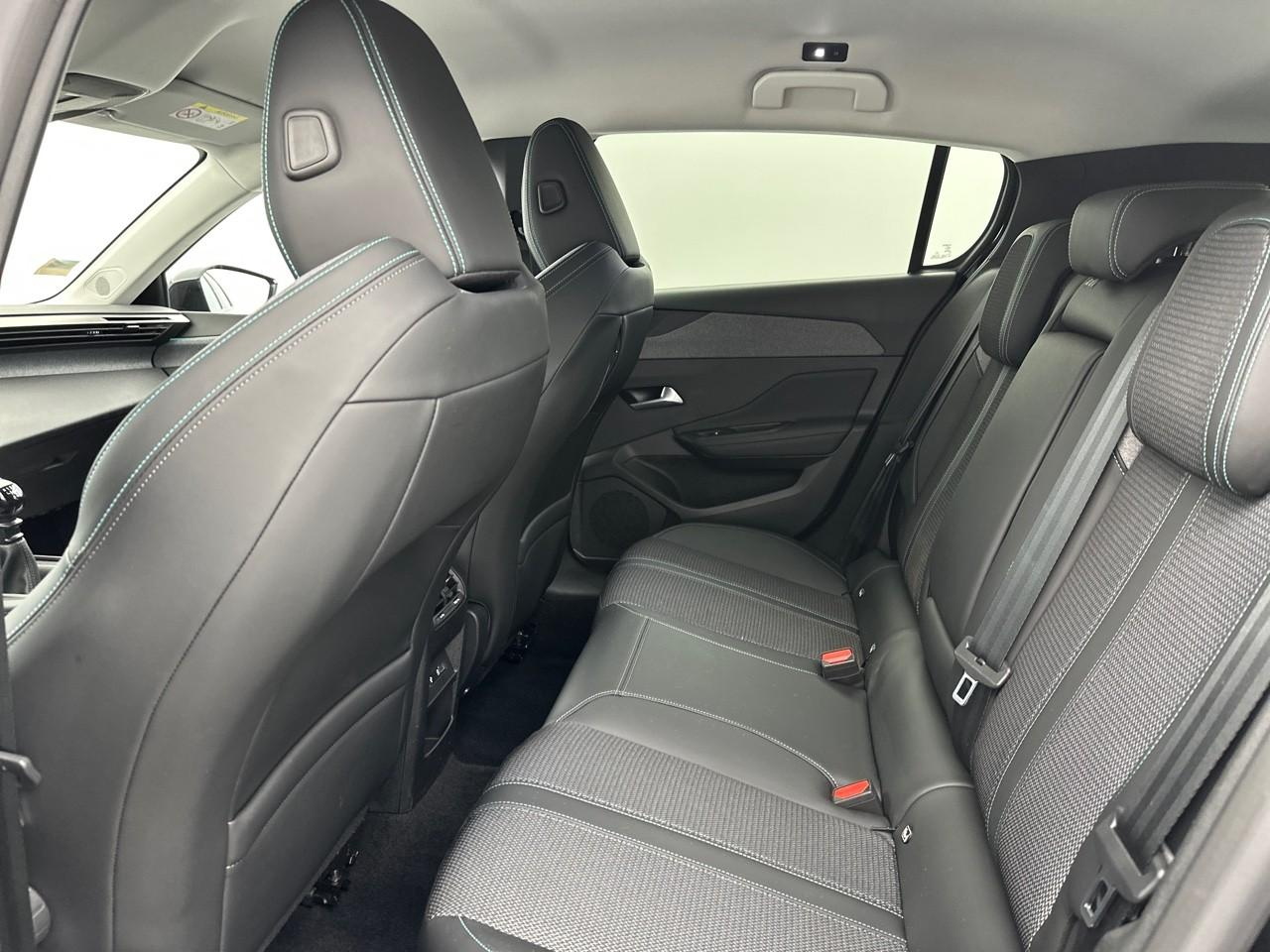 Peugeot 308 puretech 130ch s&s bvm6 allure — photo 12