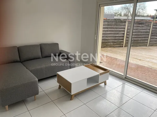 BEGLES- rue Alexis Labro-maison meublée de 3 pp avec terrasse, dépendance et stationnement